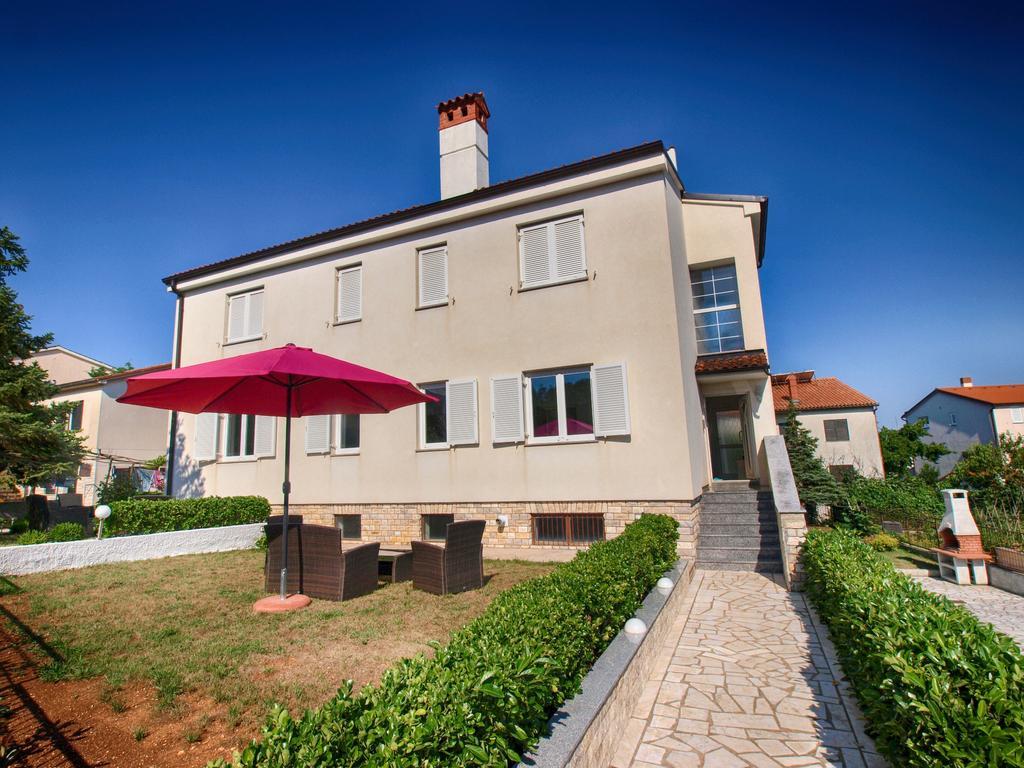 Apartments Zorka 1421 Pjescana Uvala Exterior photo